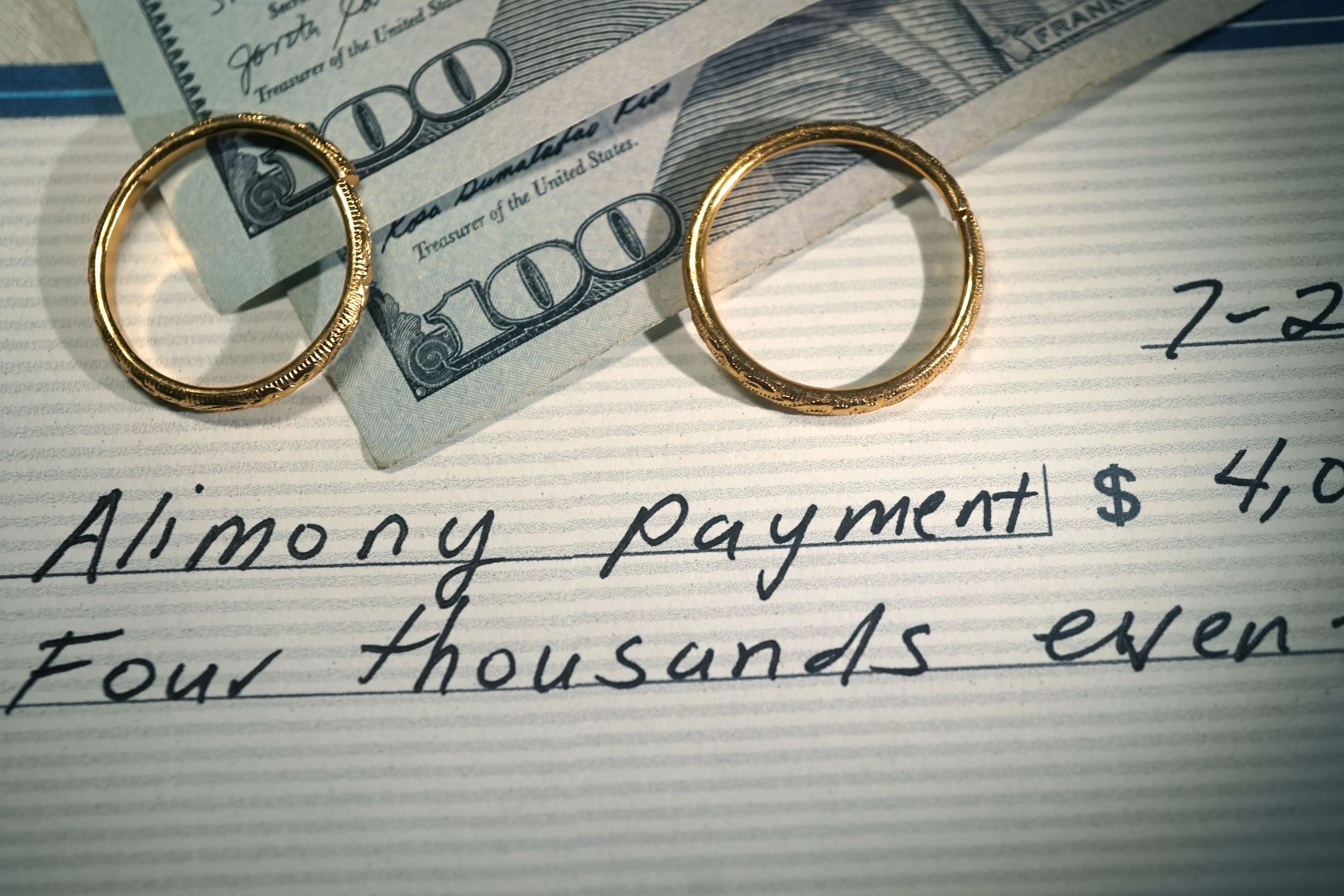 Who Pays Spousal Support in a Divorce?